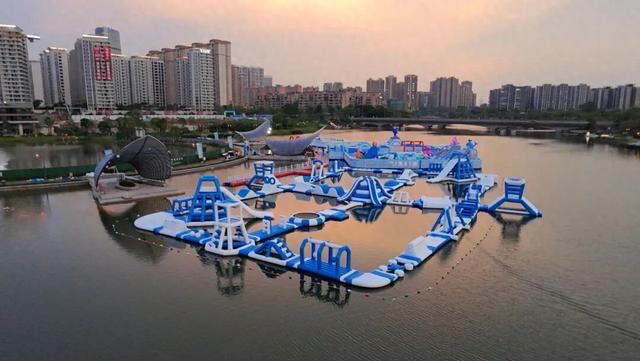 3000㎡博爱湖水上乐园开业！佛山又添水经济新引擎→
