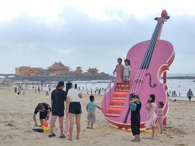 永宁海滨添新景  “小提琴”成打卡新地标
