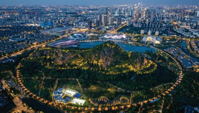 苏州狮山文化广场化身青春逐梦新地标