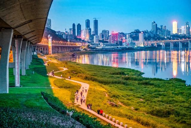 重庆“两江四岸”地图上新！4处打卡地可散步、遛娃