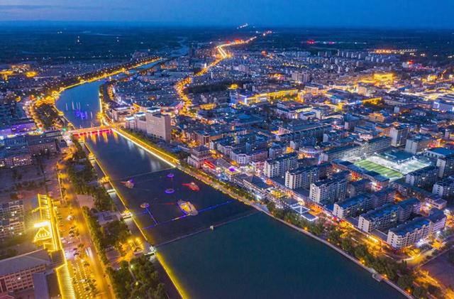敦煌党河风情线：市民休闲地 游客打卡点