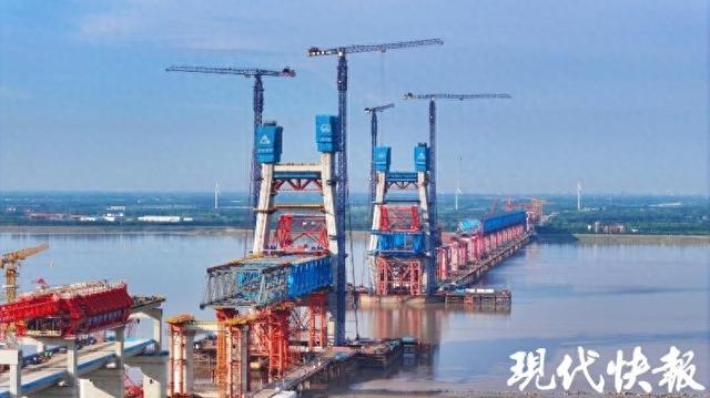 距离封顶还剩最后20米！崇启公铁长江大桥迎来新进展