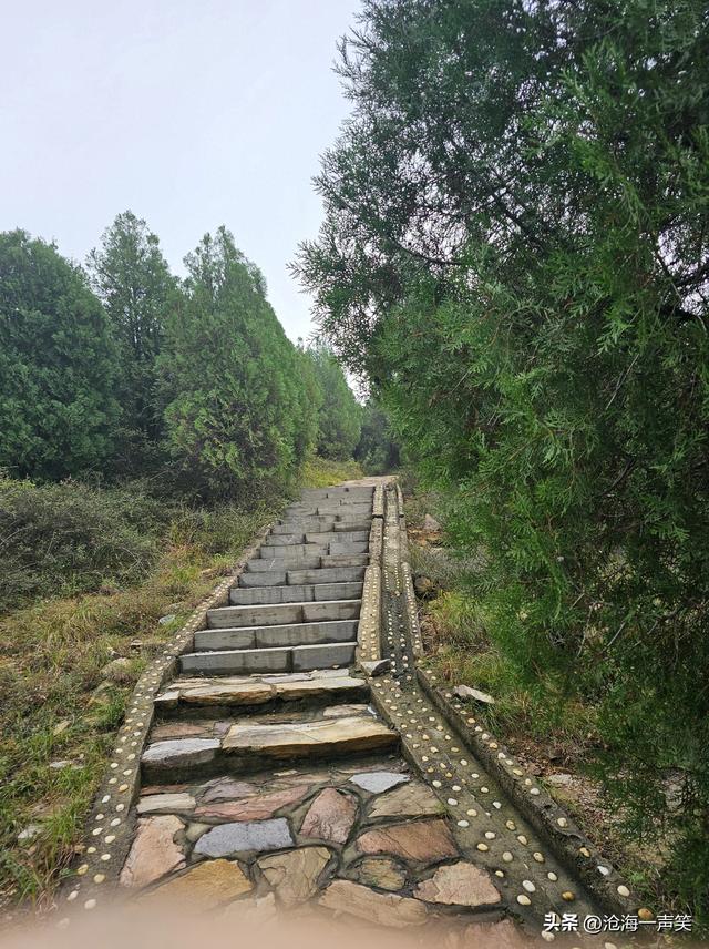 这是始祖山上的什么门?中天门，南天门，还是天中门?雄伟壮观吧