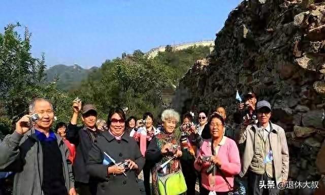 5年踏遍祖国大江南北，心里却不是滋味，“老年人旅行真没意思”