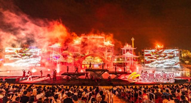 避暑有方 “场馆畅游+夜场文旅”人气足