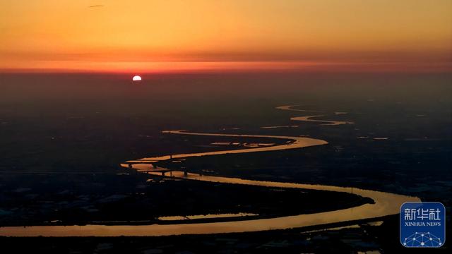 晚霞是什么（迷人晚霞）