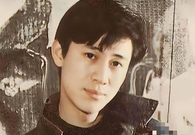 那个连登14次春晚的歌坛巨星，如今家产被拍卖住进养老院？