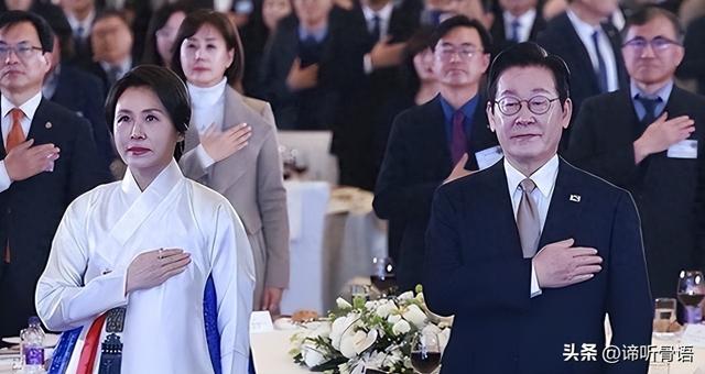 猝不及防！李在明赠华两大厚礼，恰似两颗子弹直冲高市早苗要害