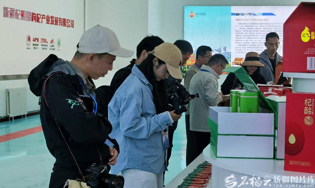 走进美丽新疆丨“我们要让更多人看到新疆的巨变”