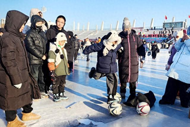 北国冰雪韵 阿荣欢乐汇