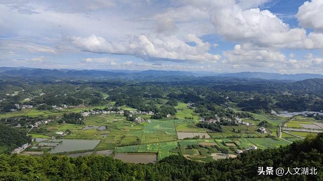 《古风♡应邀与魏强杨凡诸兄访利川凉雾60公社古村》