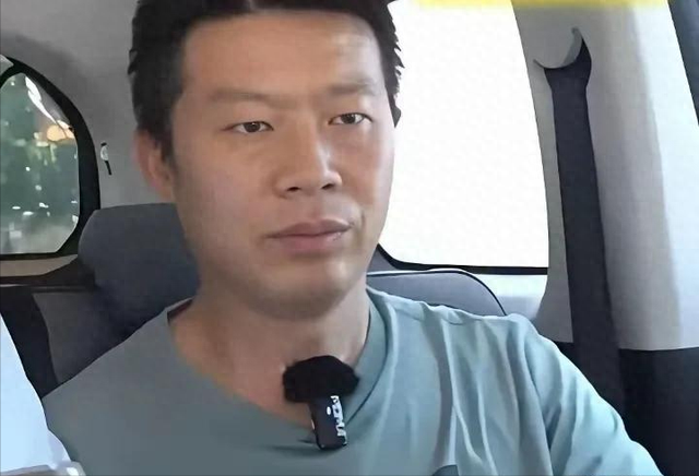 姜洪涛现任妻子正脸曝光，踏实能干，自己生活支出全靠她