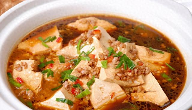 家常炖豆腐，不用大厨也能做出鲜嫩入味的家常好菜！
