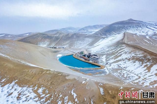 敦煌大漠雪景如画