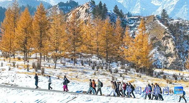 【组图】张掖肃南：初冬徒步健身强体魄