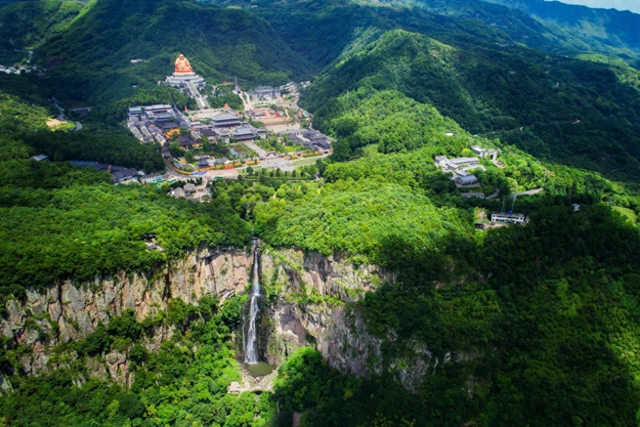 这个明代上海人，画了一幅《雪窦山图》