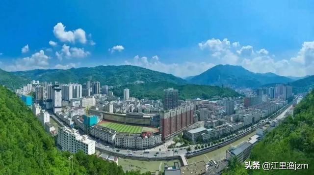 秦岭南麓的山水长卷