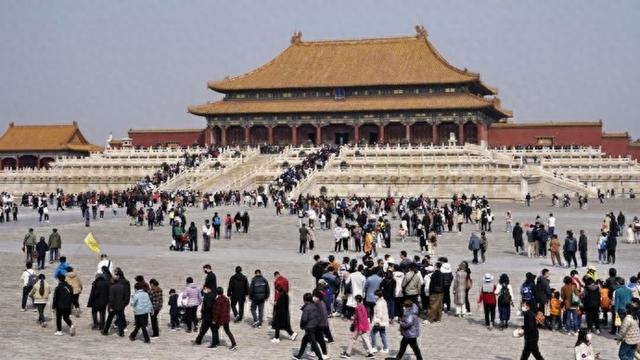 去年3.72亿人次打卡北京！500+漫步线路引领全网，骑游中轴线成新潮