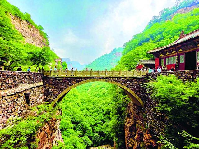 精心打造休闲短途游热门地——石家庄深挖山水与人文资源做强太行山旅游带