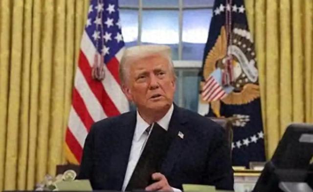 特朗普签下对中国的总统令，普京要高兴惨，他可安安心心去谈判了