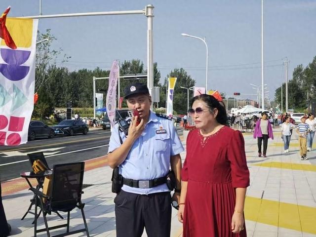 鹊山景色美，起步区公安筑起“风警线”