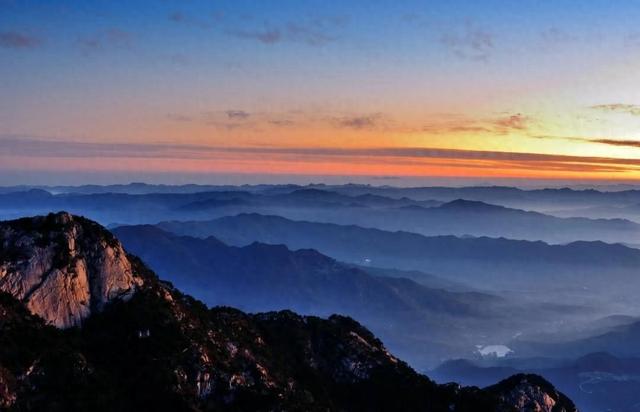 “岱”您观岳丨泰山云海日出封神了！冬天的山，居然能美成这样？