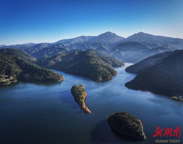 城步白云湖：冬日里的一片蔚蓝