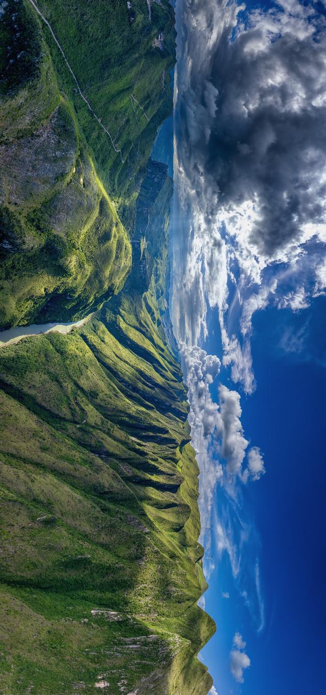 世界第一高桥下，地球被切开了：喀斯特之旅真正的入口