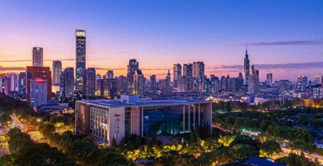 南京长江路文博之夜，一键Get玄武假期的N种玩法