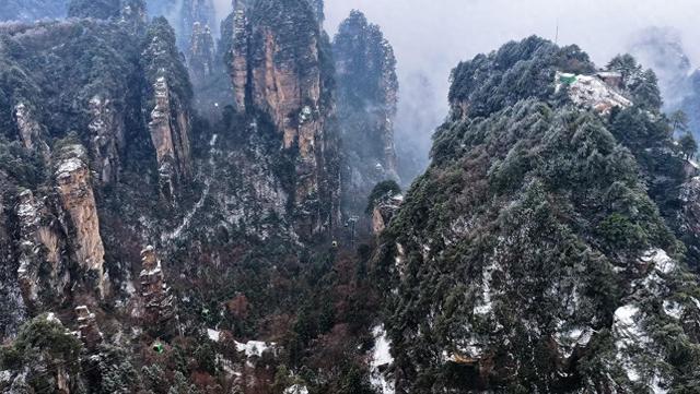 千山沐雪，万木凝霜——杨家界雪后美景迎客来