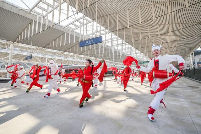 bt首发区v7.1.7（三秦迎三变 实干谱新篇陕西培育新优势构建新格局观察）