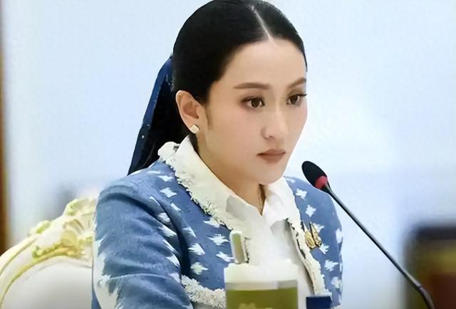 257票赞成，佩通坦生日当天现身，泰高官拿到中方口信，王毅外长的一番话不简单！