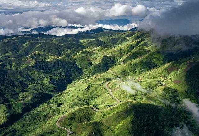 这些“神似”的顶级景观，甘肃小伊犁、湖南草原，小众秘境藏大美