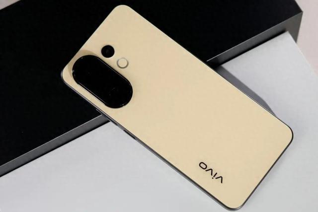 VIVO 6500mAh新机曝光：8月12日，正式发布！