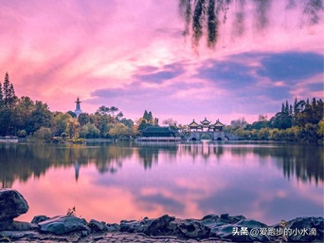 瘦西湖：一条河流的美学历险