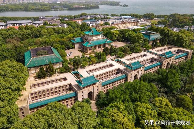 武汉大学校园面积（中国巨无霸大学之武汉大学湖北双子星之一）