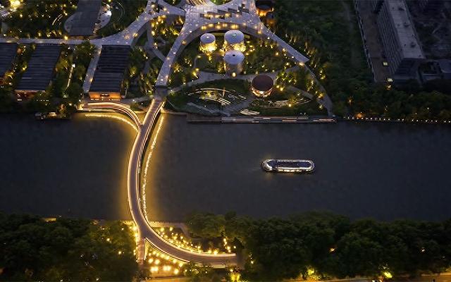 杭州小河公园跨运河人行桥正式向市民开放