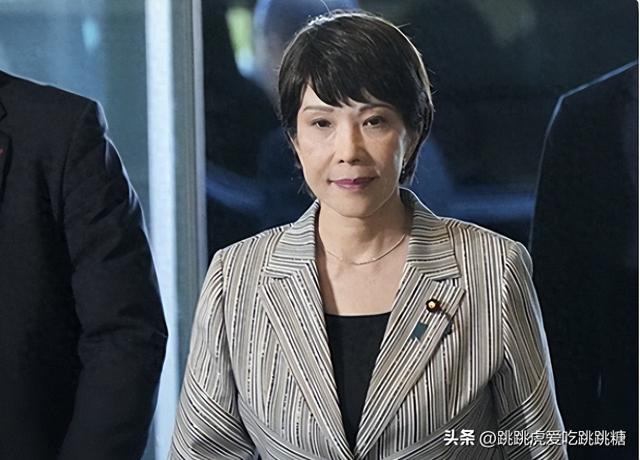 高市悬着的心还是死了	，11天后将面临下台，日本突然“弃美投韩	”