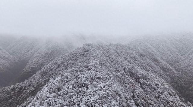 浙江超绝雪景大PK 浙江人也有自己的“冰雪大世界”