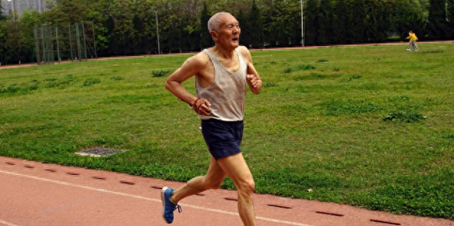 研究发现：每周跑步达到这个量	，睡眠好了，体重轻了，心脏更健康