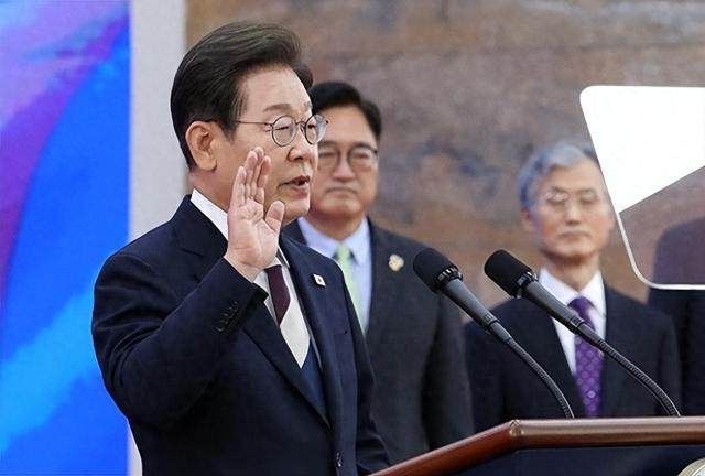 忍耐15天，李在明终于下令，韩国军队紧急出动，日本目光转向中国