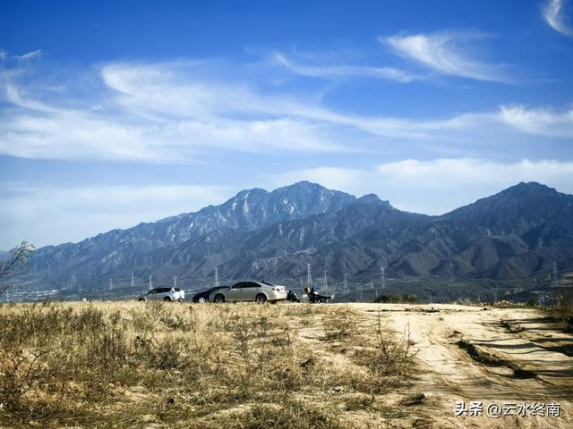 轻松开车看山景：有蓝田这条最美“山景路”，就没环山路什么事了