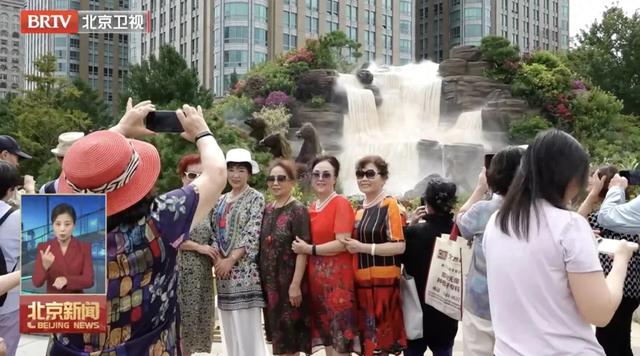 国庆时,长安街沿线花坛将“再次变身”!更多剧透→
