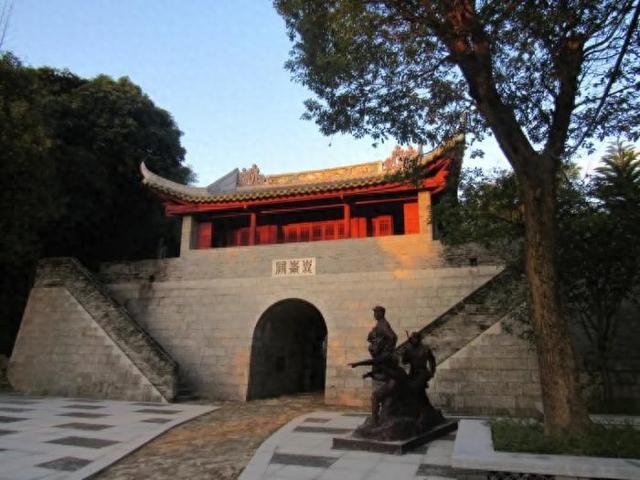 重走抗战路，一定要去一趟昆仑关战役旧址！