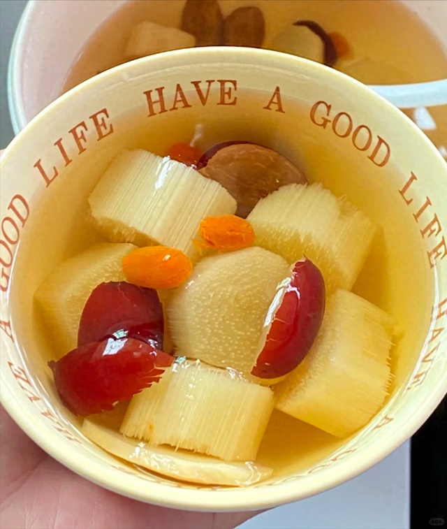 低估了“甘蔗水”的威力，才喝了10天，整个人都润爆了