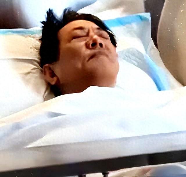 李连杰手术5天后，担心的事发生了 “抛弃妻女”终究遭到“反噬”