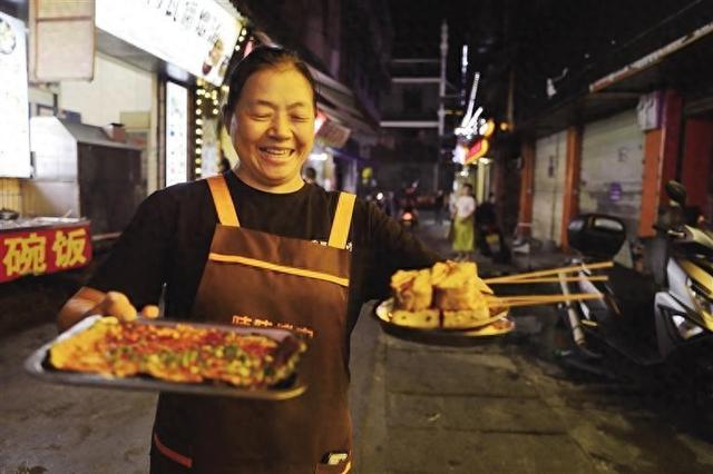 看完“湘超”冲夜宵！ 凤凰夜宵攻略请收好
