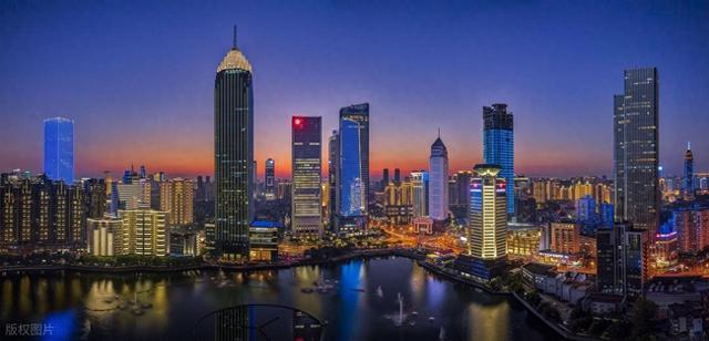 一个重庆人从武汉旅行回来，发现两座城市差别很大 ，忍不住想说说