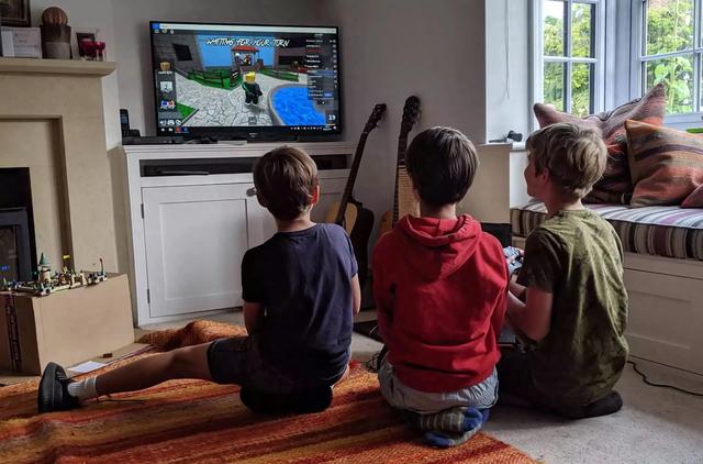 Roblox开源AI工具 用于在线检测儿童可能面临的风险
