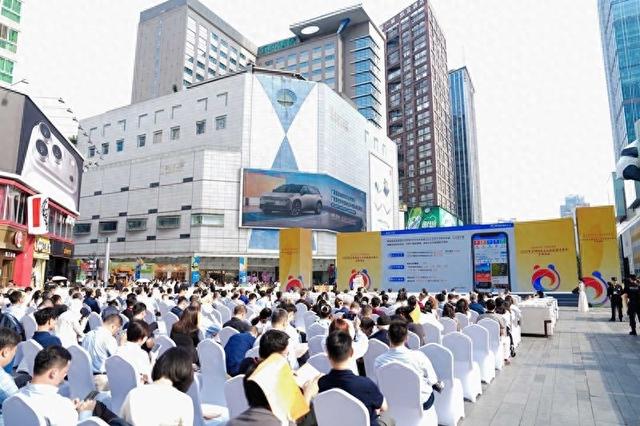 金秋十月去哪儿 万千气象成都行｜1300场文旅活动、上亿元消费补贴等你来